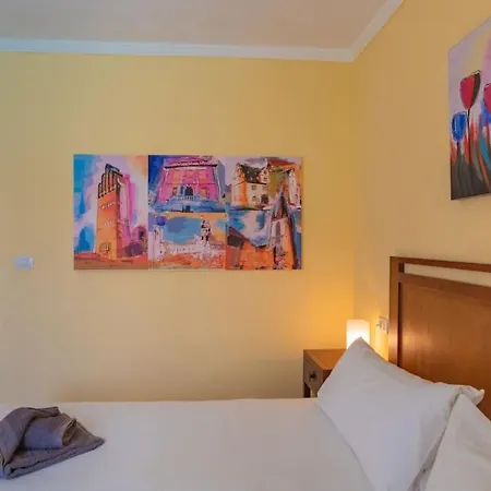 Casa Ostoja - Heated Pool & Spacious Semesterbostad