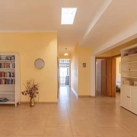 Casa Ostoja - Heated Pool & Spacious *