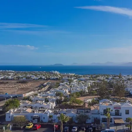 Feriehus Casa Ostoja - Heated Pool & Spacious *