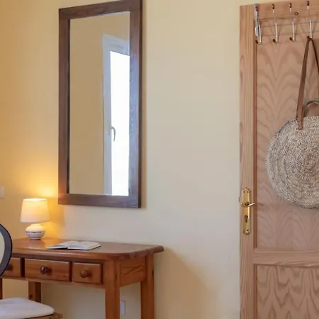 Vakantiehuis Casa Ostoja - Heated Pool & Spacious Playa Blanca (Lanzarote)