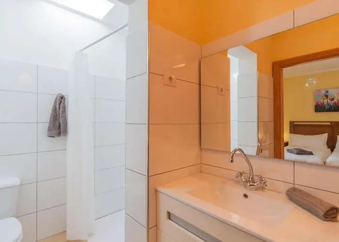 Casa Ostoja - Heated Pool & Spacious Semesterbostad