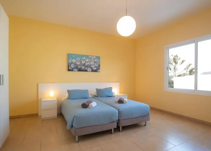 Casa Ostoja - Heated Pool & Spacious Feriehus Playa Blanca (Lanzarote)