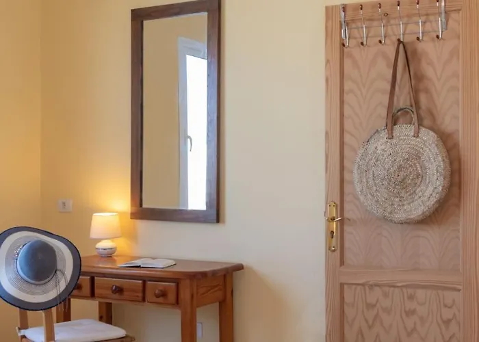 Semesterbostad Casa Ostoja - Heated Pool & Spacious Playa Blanca (Lanzarote)