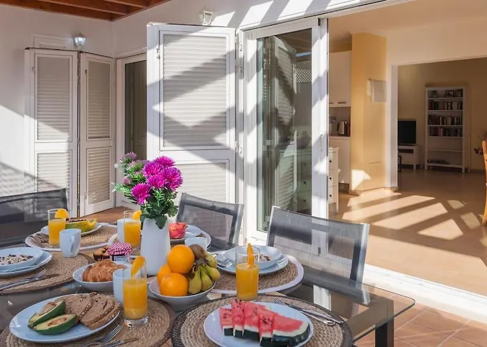 Casa Ostoja - Heated Pool & Spacious *