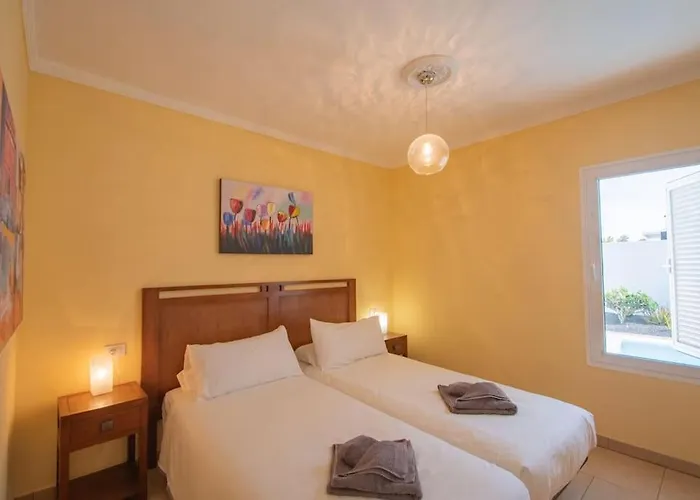 Casa Ostoja - Heated Pool & Spacious Semesterbostad