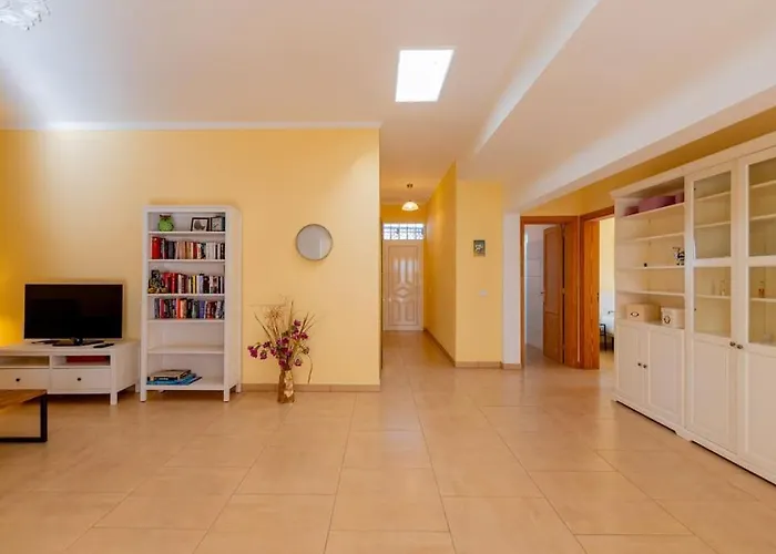 Casa Ostoja - Heated Pool & Spacious Semesterbostad Playa Blanca (Lanzarote)