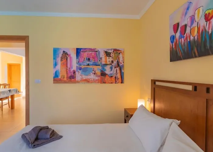 Casa Ostoja - Heated Pool & Spacious Feriehus