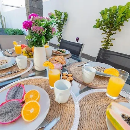 Holiday home Casa Ostoja - Heated Pool & Spacious Playa Blanca (Lanzarote)