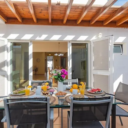 Casa Ostoja - Heated Pool & Spacious 別荘